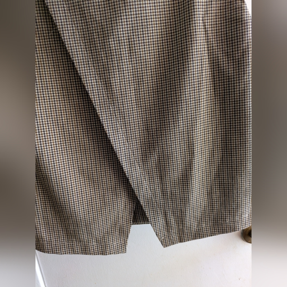 MEXX Checkered Sleeveless Draped Top. US 6 - Picture 7 of 10
